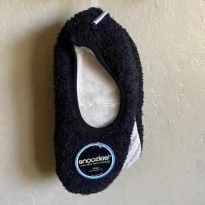 Snoozies slippers